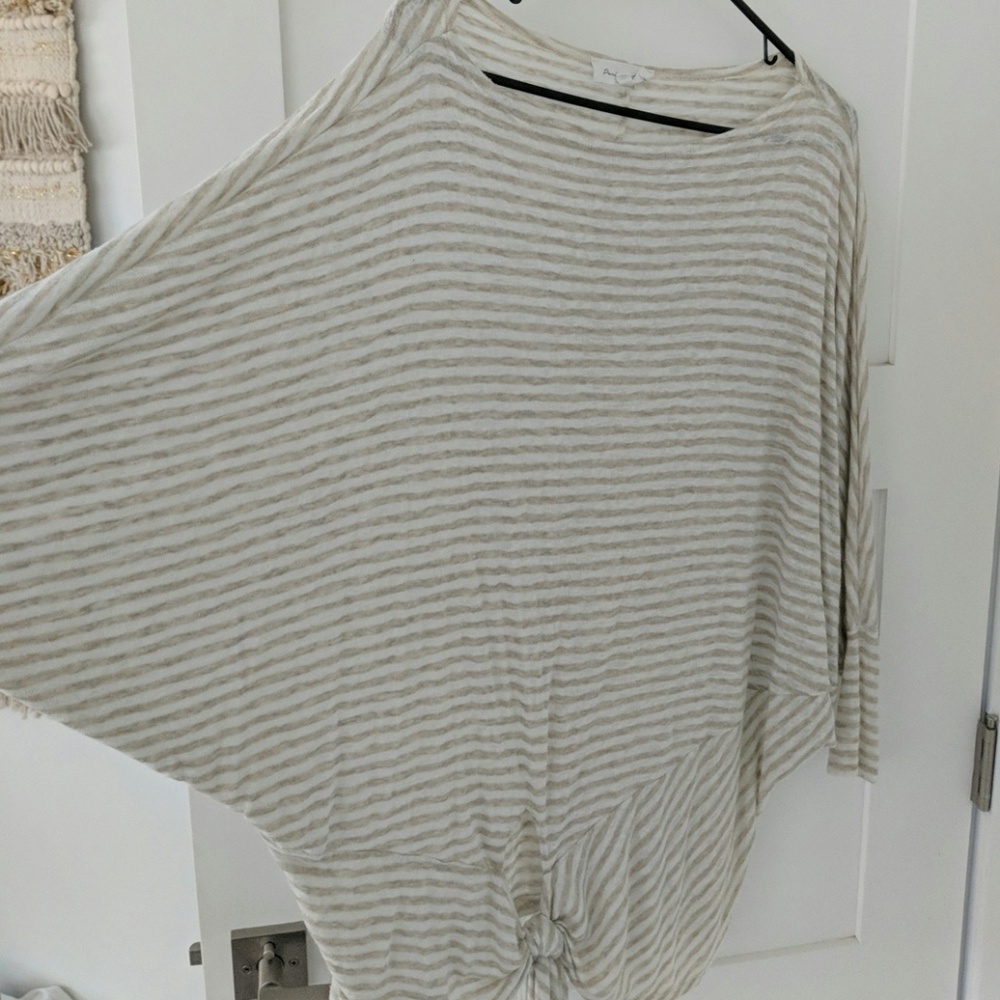 3/4 lenght tie shirt